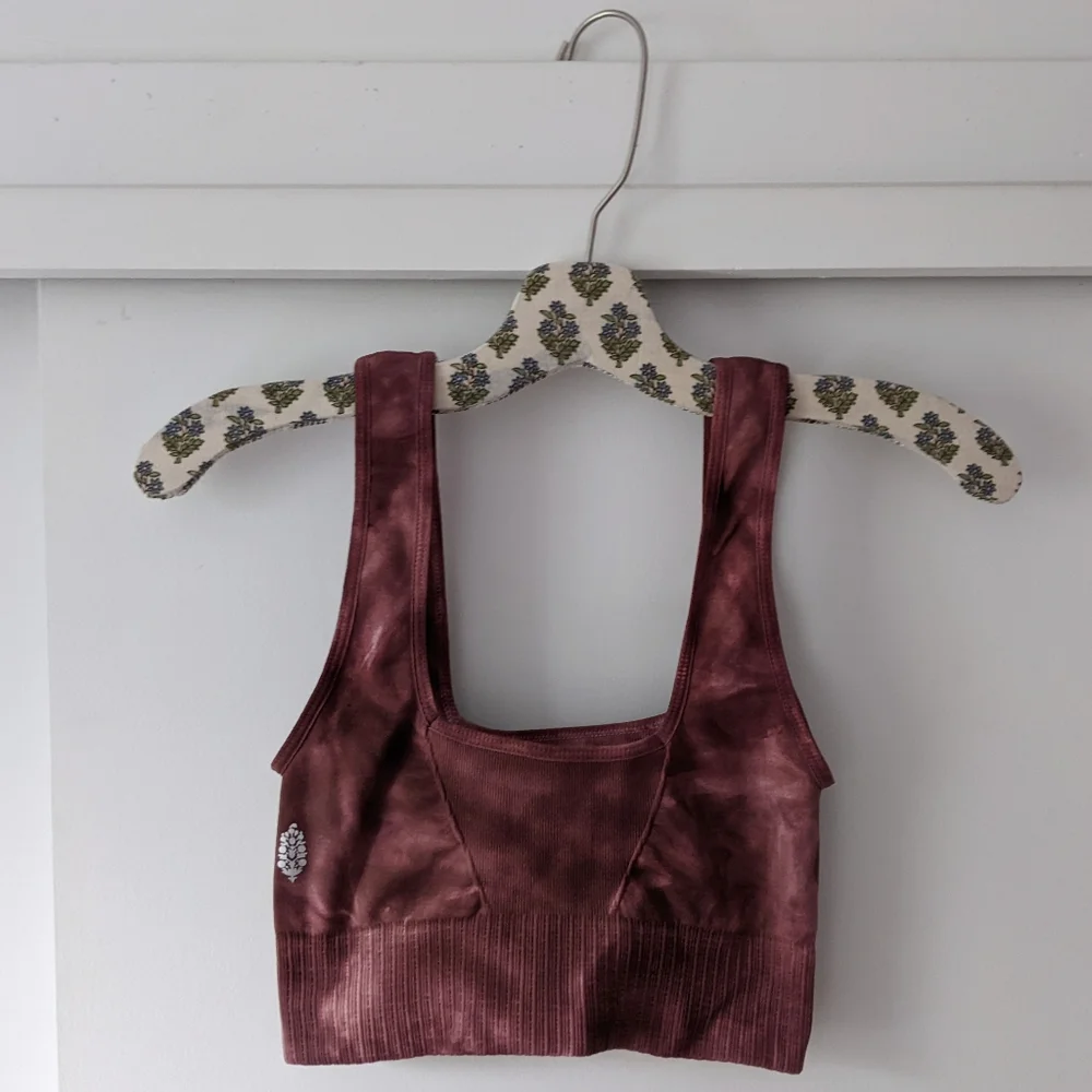 🎉LAST CHANCE🎉 NWT FP Movement Good Karma Tie Dye Bra / Cherry Mocha - Picture 2 of 7